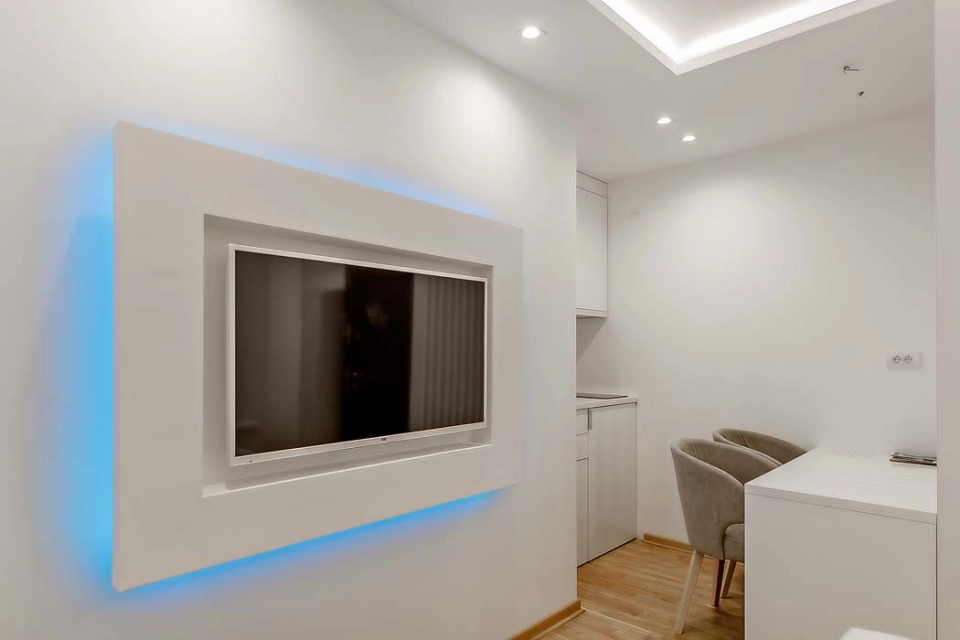 WHITE 2 | Belano