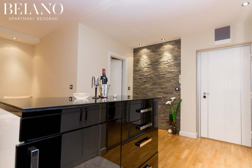 SLAVIJA LUX 1 | Belano