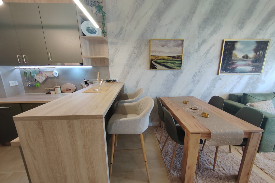 LASTAVICA RESIDENCE, NOV LUX STAN SA GARAŽOM | Belano