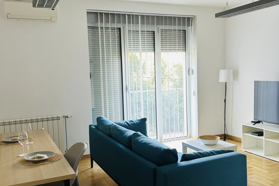 LOVING DORCOL | Belano