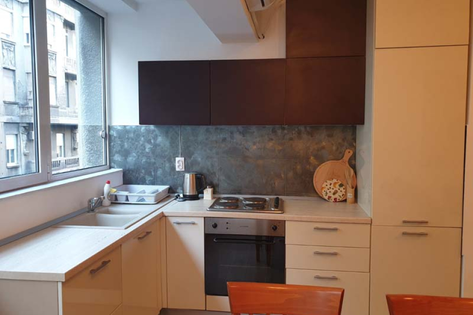 KRALJA PETRA | Belano