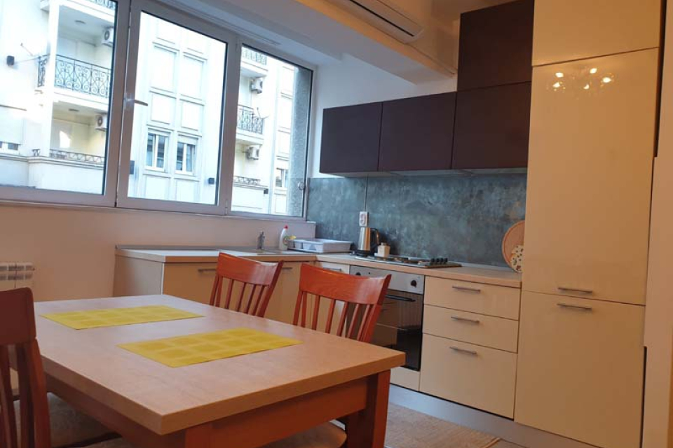 KRALJA PETRA | Belano