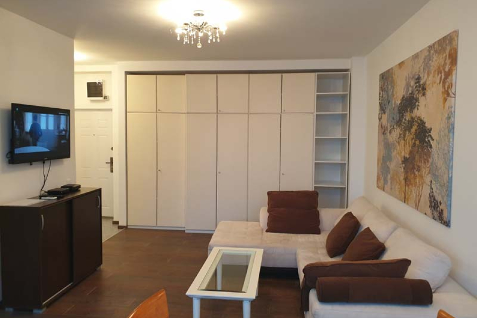 KRALJA PETRA | Belano