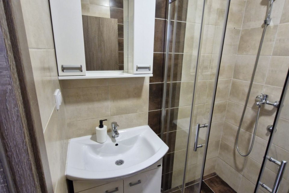 BANJICA STUDIO 2 | Belano