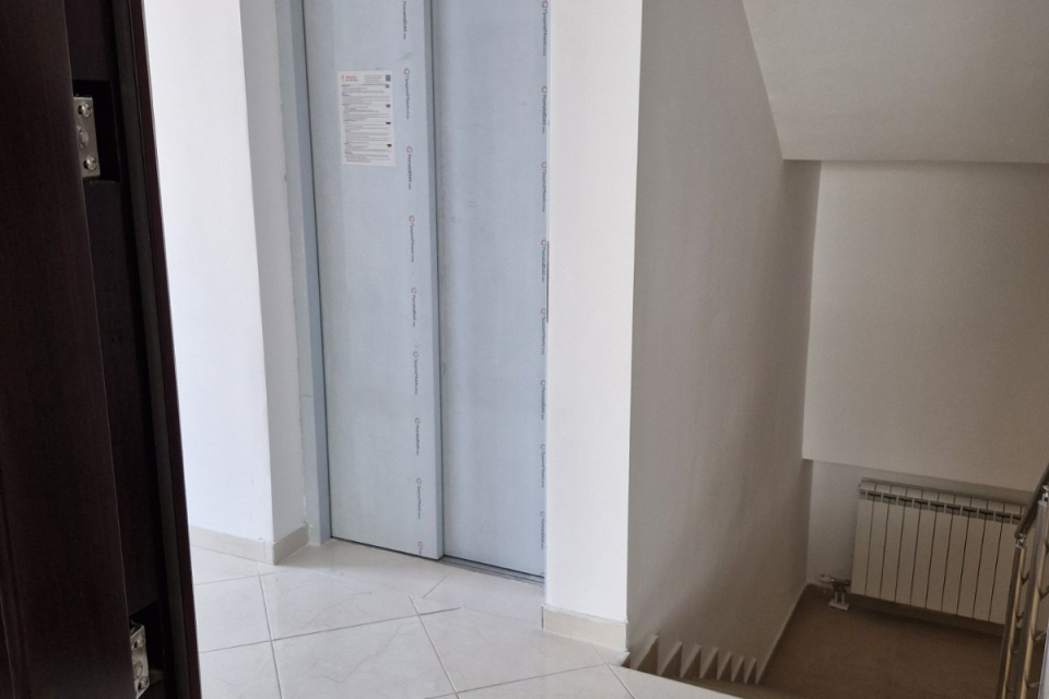 BANJICA STUDIO 2 | Belano